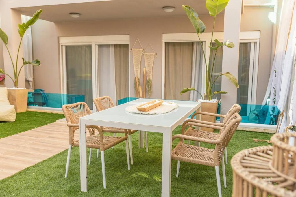 G&M Luxury Residence With Pool خانيا المظهر الخارجي الصورة